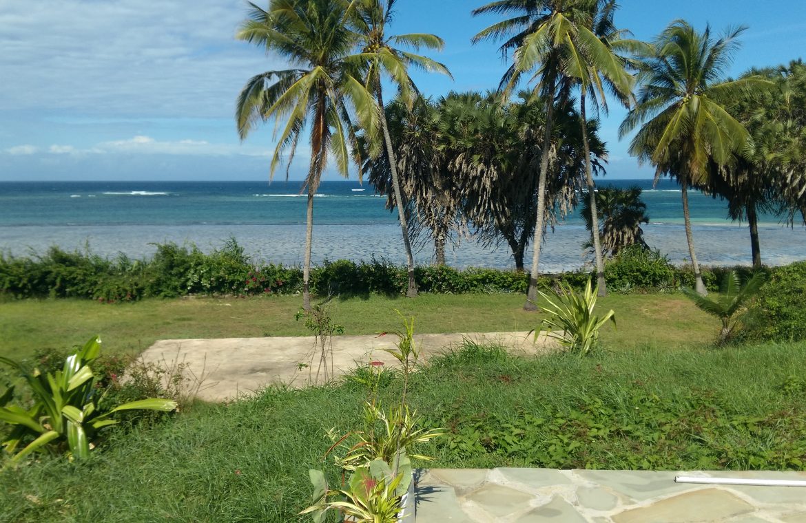 4 Acres beach property for sale
