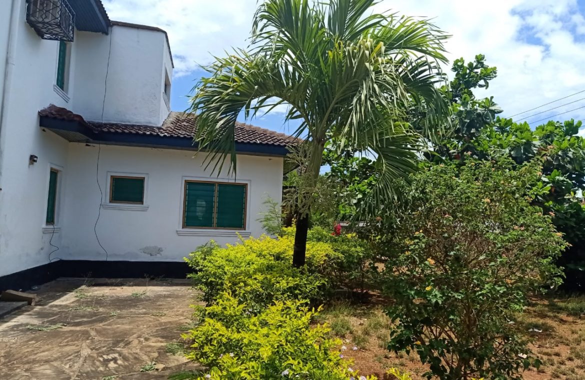 HOUSE FOR SALE IN KENYAN COAST, MOMBASA-NYALI