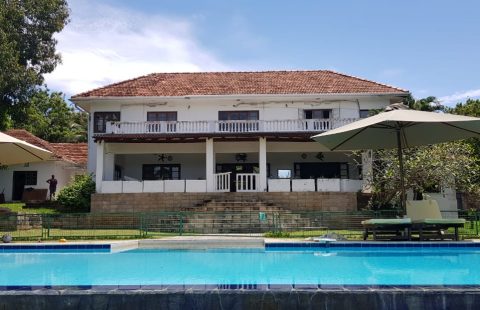 4 BEDROOMS HOUSE ON A 2 ACRES BEACH PROPERTY IN NYALI-MOMBASA, KENYA