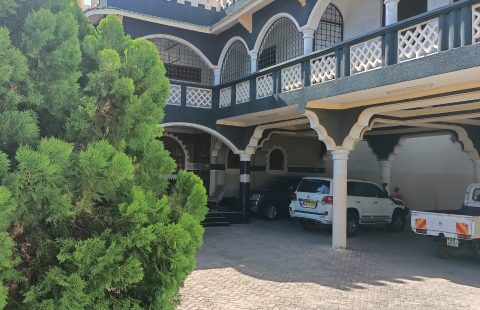 8 BEDROOMS HOUSE FOR SALE IN NYALI, MOMBASA-KENYA