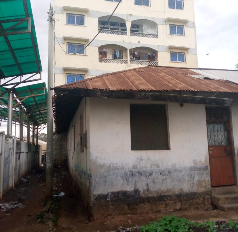 PLOT WITH AN OLD SWAHILI HOUSE FOR SALE IN KONGOWEA MARKET