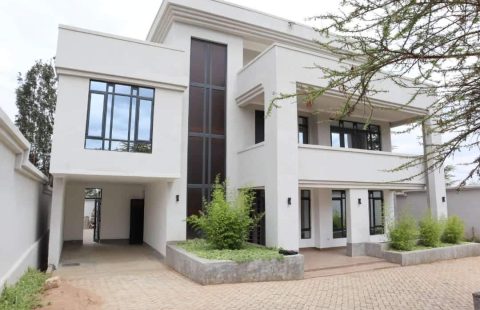 5 BEDROOMS VILLA IN RONGAI FOR SALE
