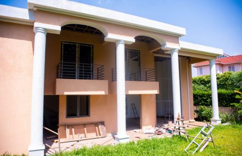 MODERN MEDITERRANEAN STYLE MANSON FOR SALE